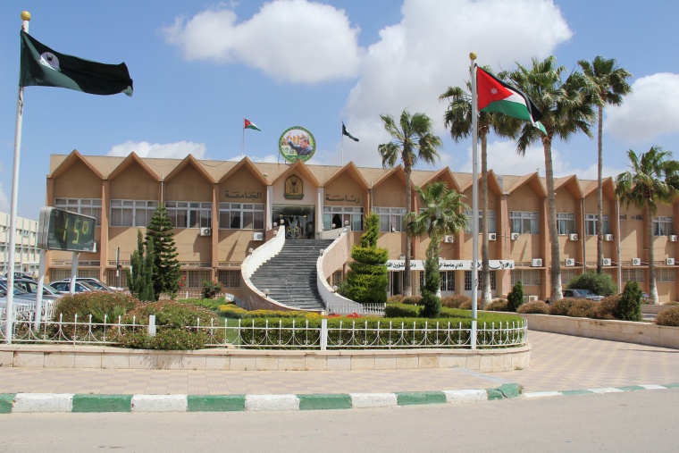 اليرموك تعلن عن وظائف شاغرة في عدة تخصصات سواليف