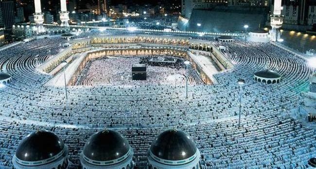 4 مؤذنين جدد يرفعون الأذان بالحرم المكي في رمضان سواليف